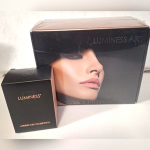 New Luminess Air airbrush makeup kit warm- New in sealed box